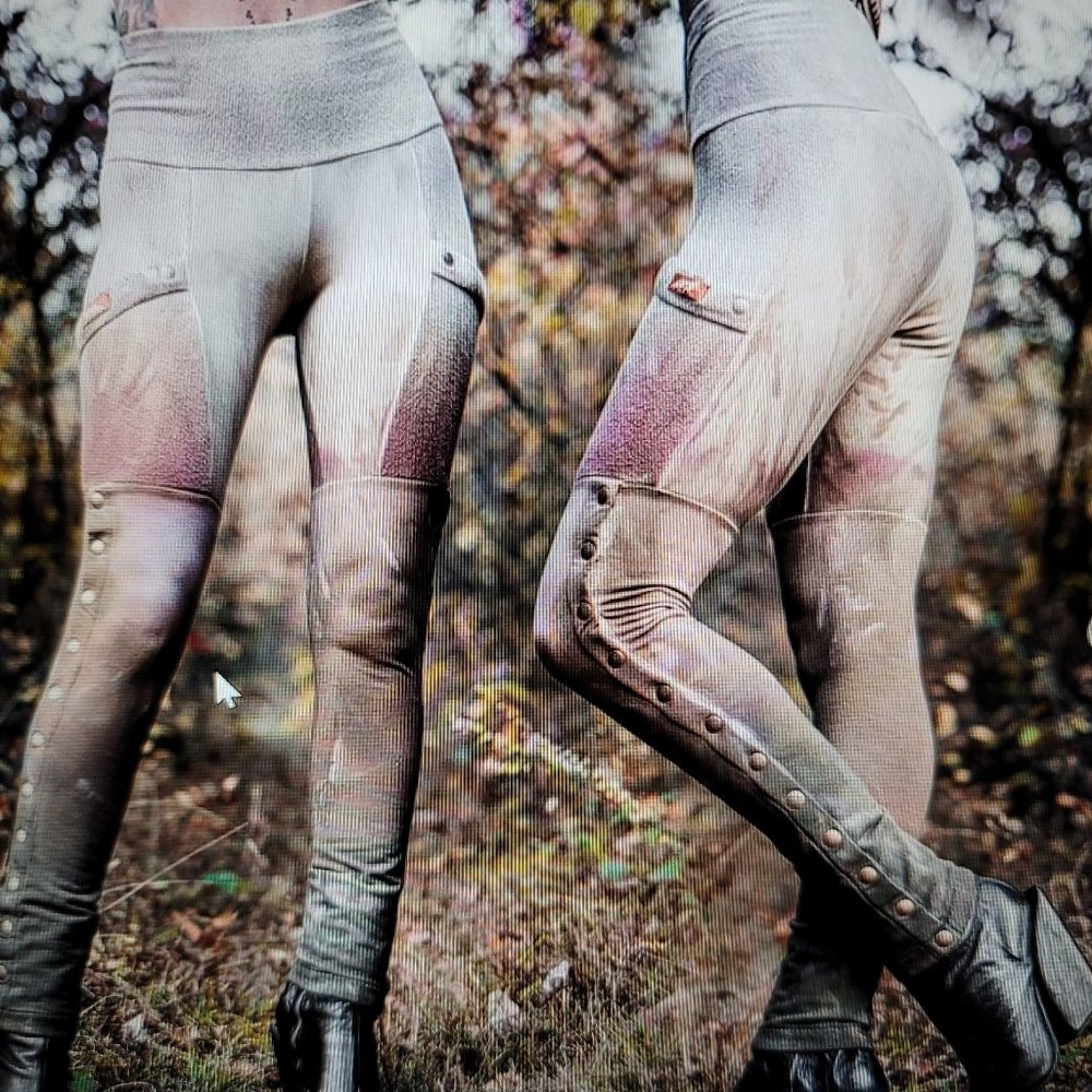 Limited edition Bayze militia leggings- large